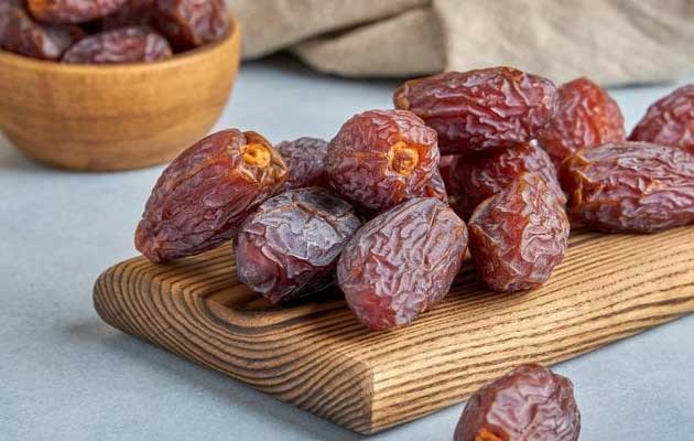 Should Dates Be Washed Before Eating?